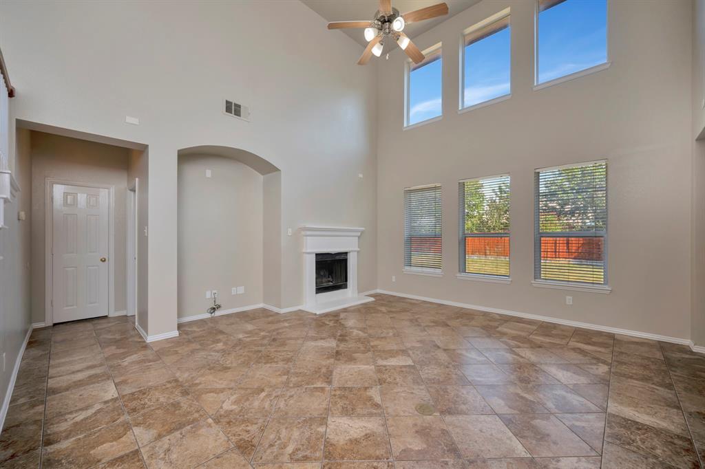 844 Sequoia Way Property Photo 13