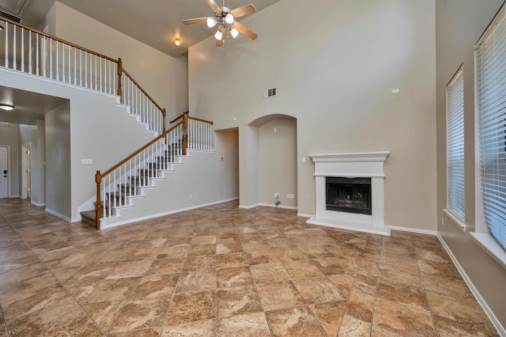 844 Sequoia Way Property Photo 15