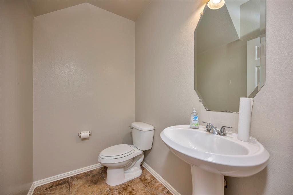 844 Sequoia Way Property Photo 35