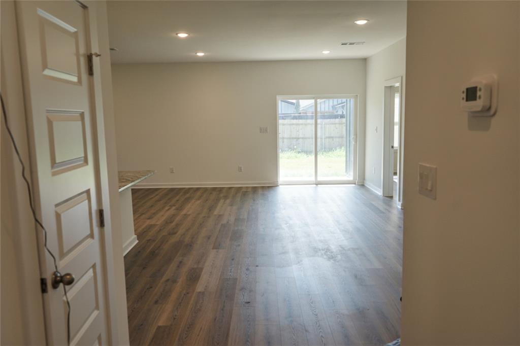 317 White Star Lane Property Photo 6