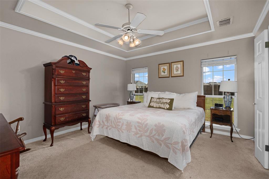 1602 E Belle Haven Drive Property Photo 16
