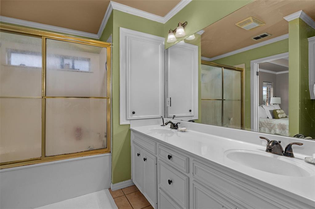 1602 E Belle Haven Drive Property Photo 19