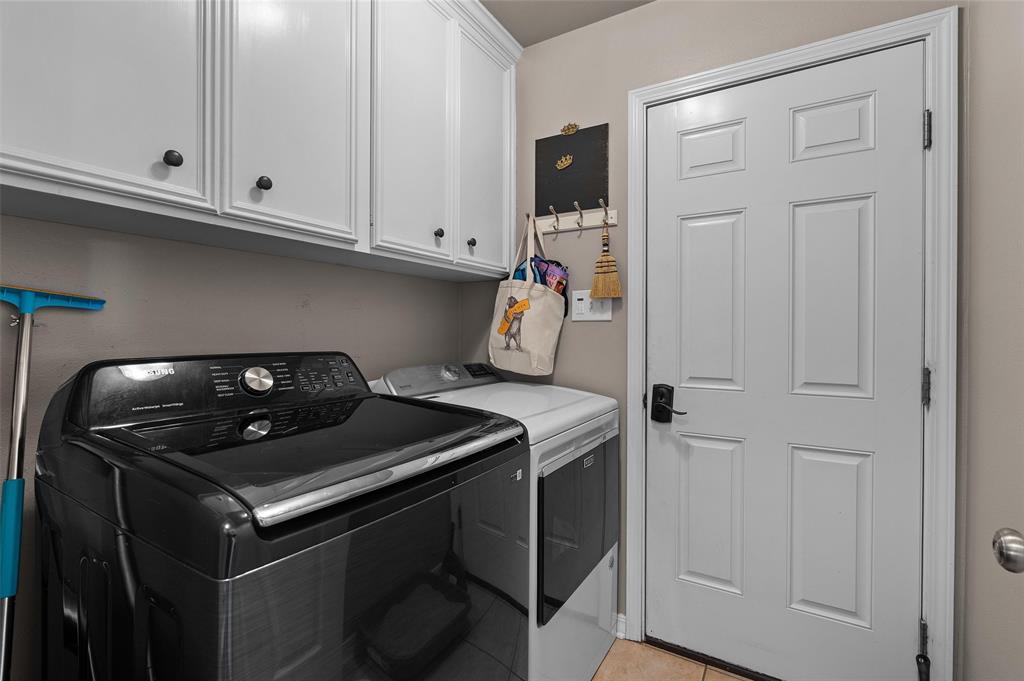 1602 E Belle Haven Drive Property Photo 20