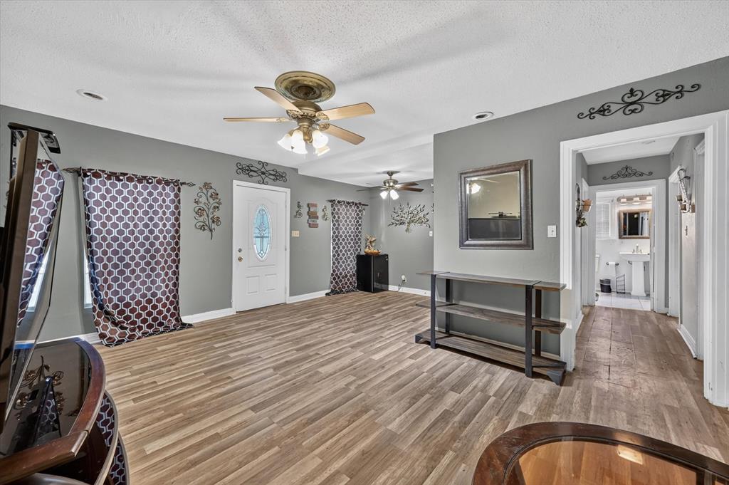 3628 Hampshire Boulevard Property Photo 8