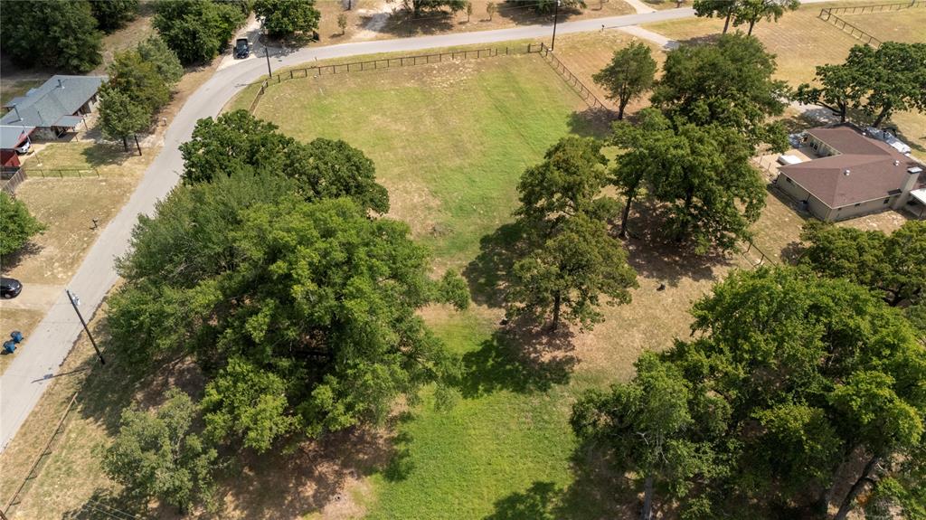 2301 Lakefront Shores Drive Property Photo 5