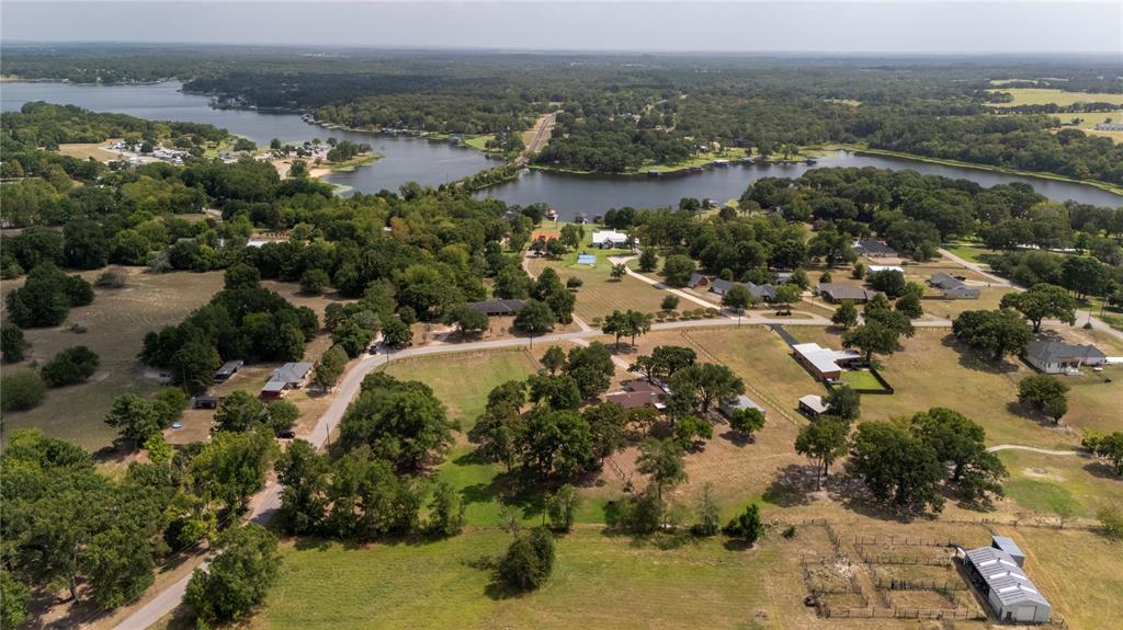 2301 Lakefront Shores Drive Property Photo 6