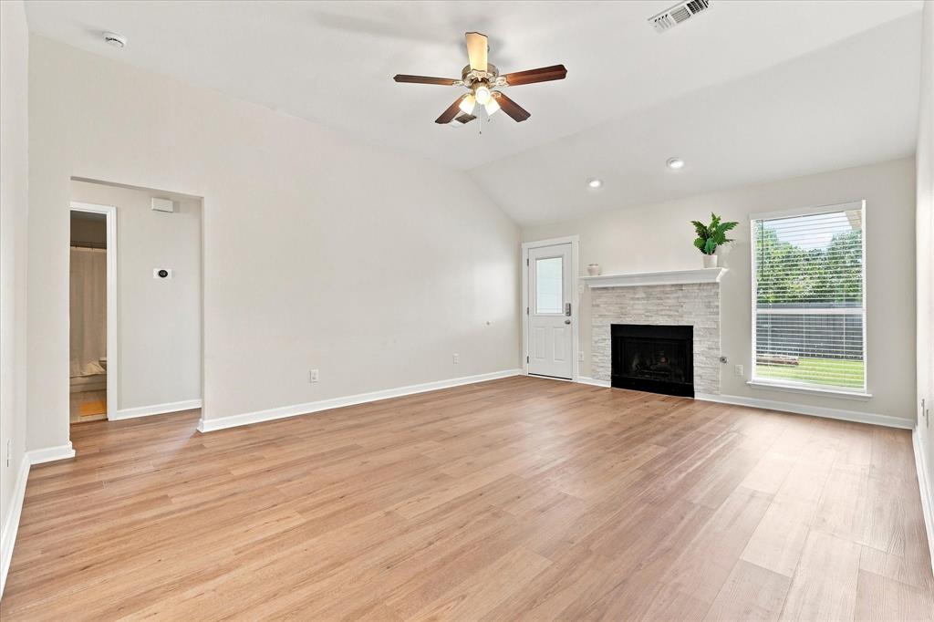 6905 Scott Court Property Photo 3
