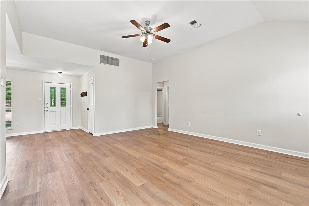 6905 Scott Court Property Photo 5