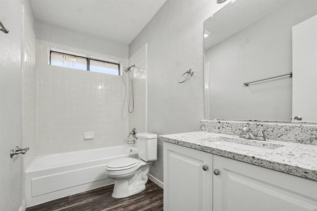 7 Alamosa Drive Property Photo 18