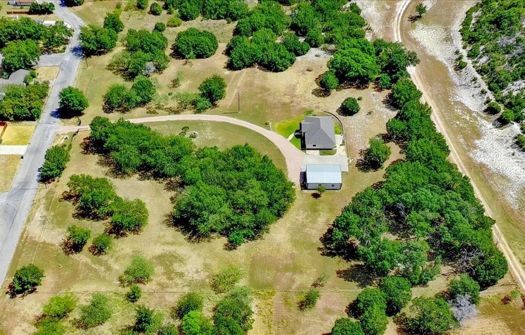 1110 W 23rd Street Property Photo 5