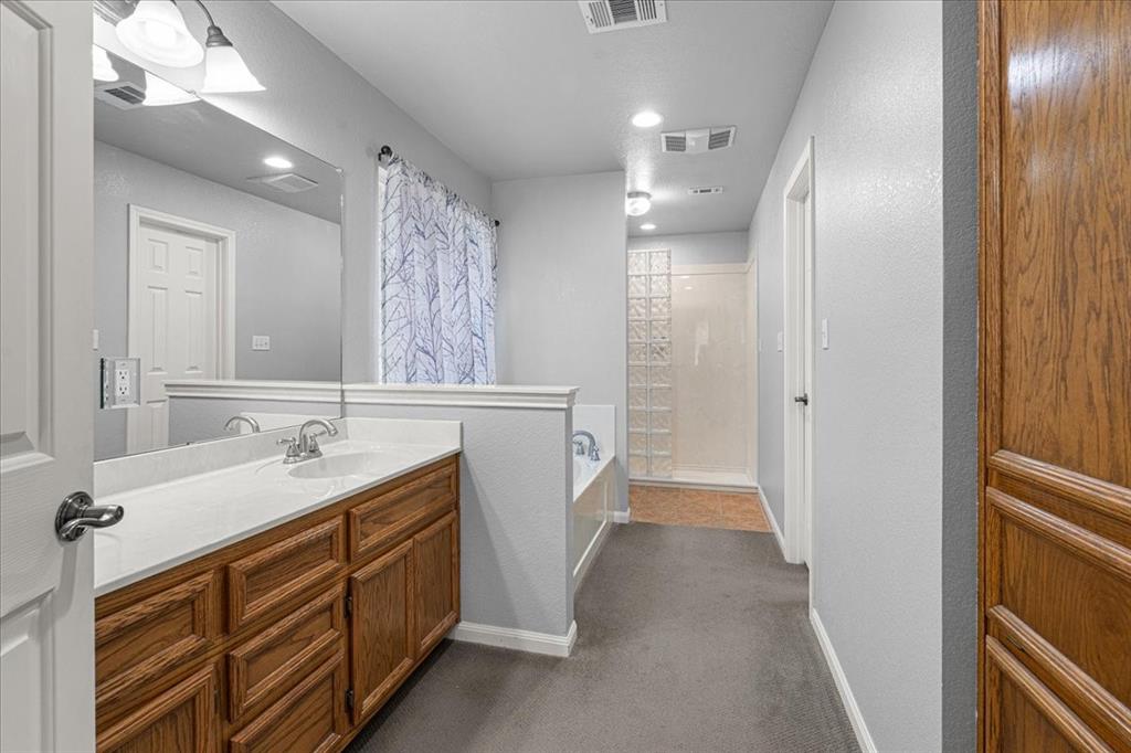 1110 W 23rd Street Property Photo 24