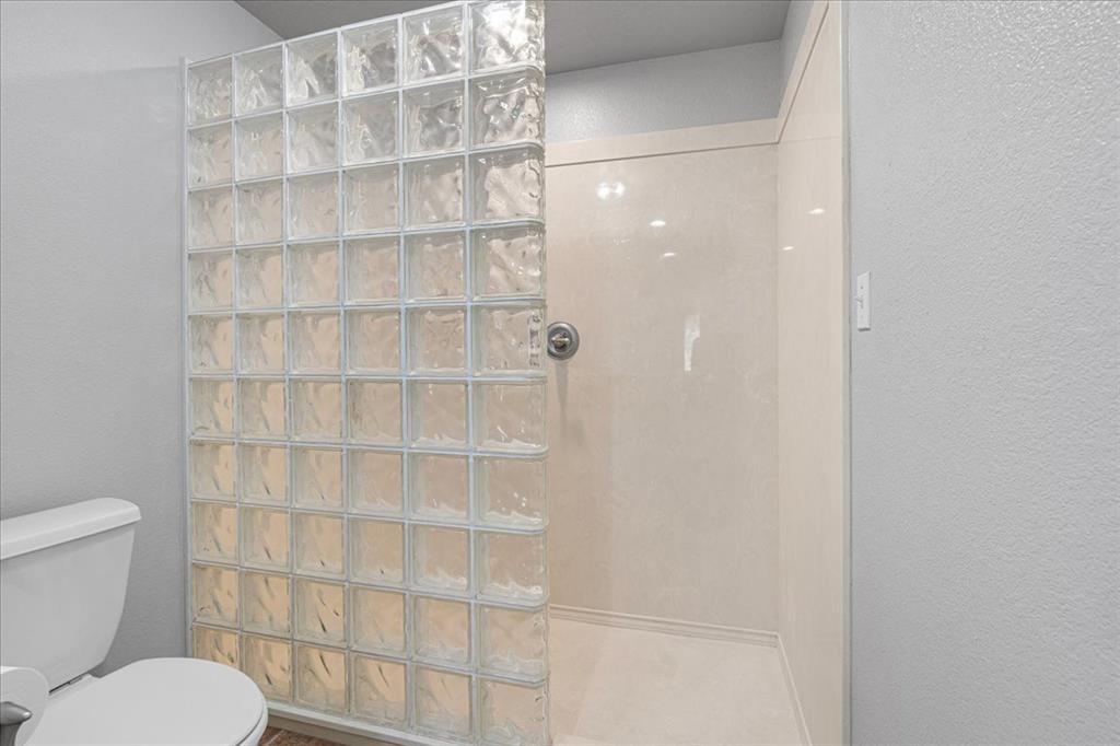 1110 W 23rd Street Property Photo 25