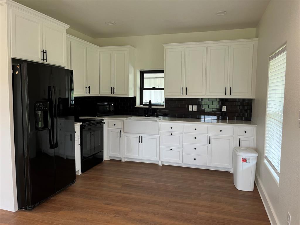 787 County Road 2184 Property Photo 5