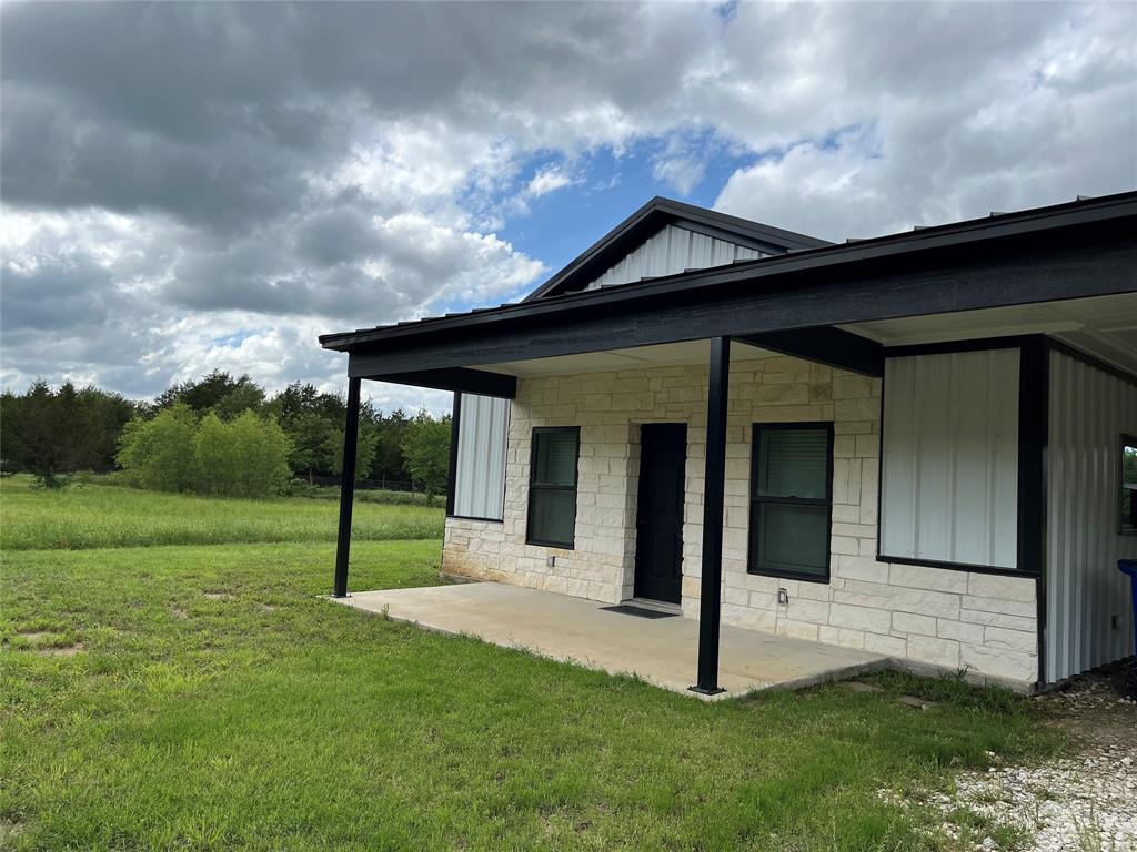 787 County Road 2184 Property Photo 8