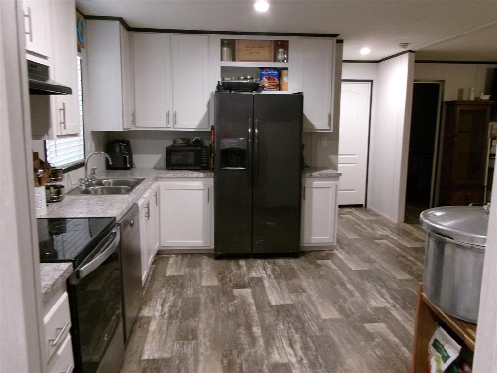 6777 Fm 992 Property Photo 2