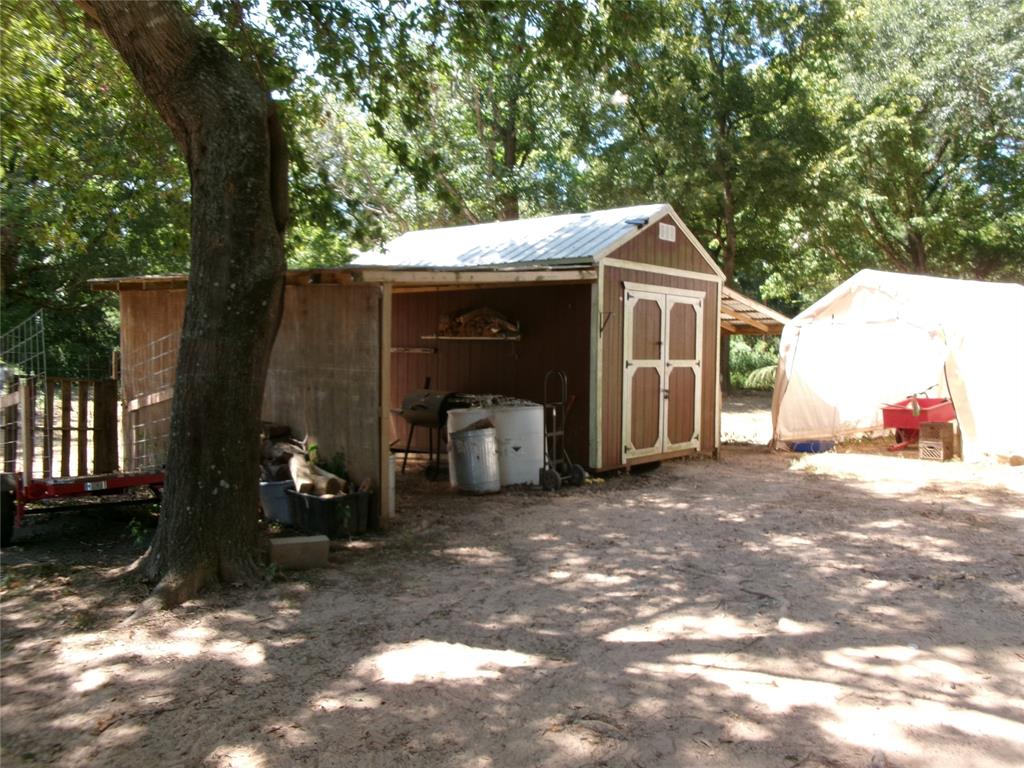 6777 Fm 992 Property Photo 9