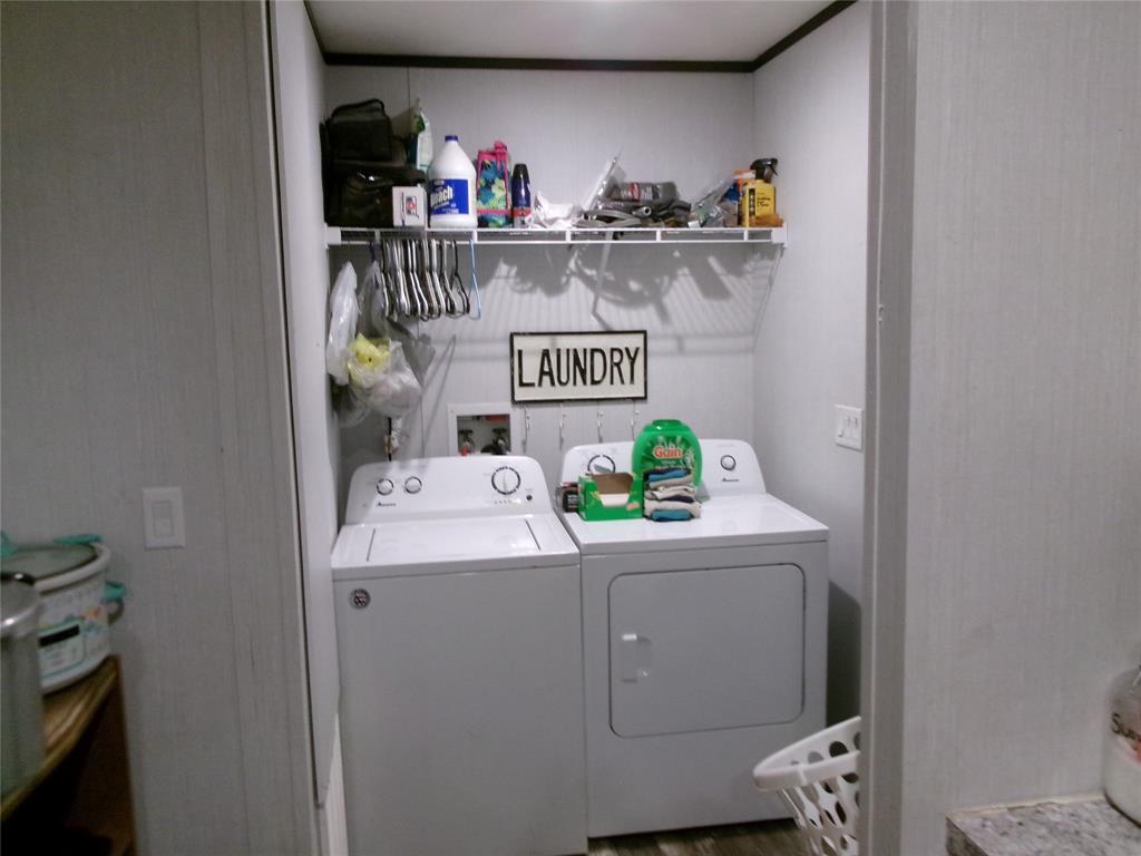6777 Fm 992 Property Photo 12