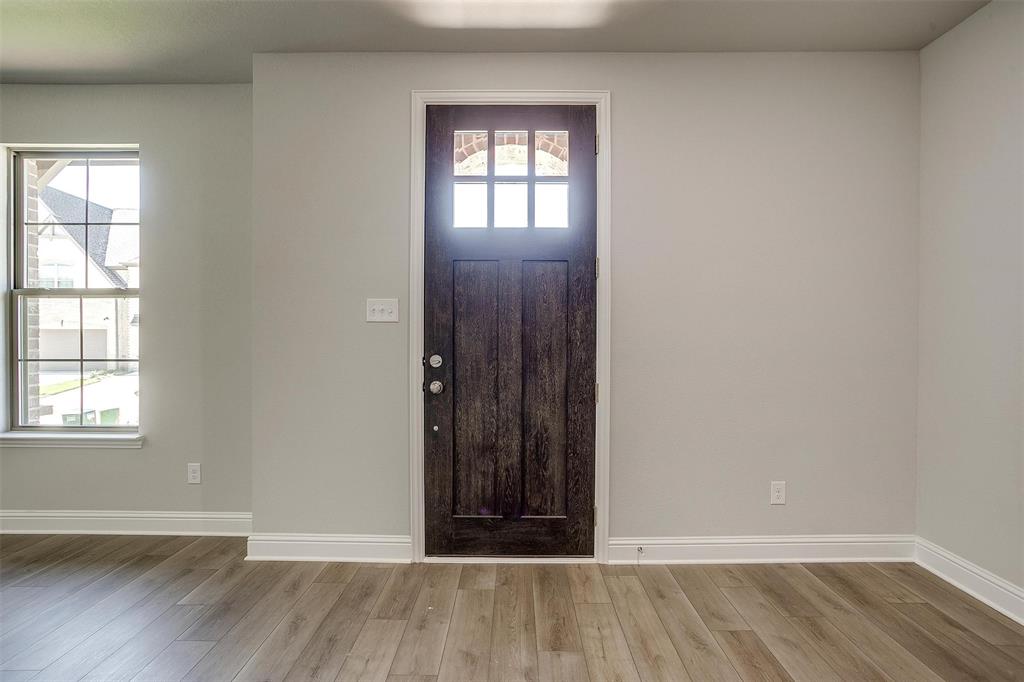 6914 Houndstooth Place Property Photo 5