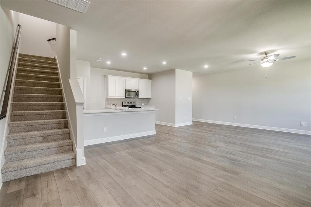 6914 Houndstooth Place Property Photo 6