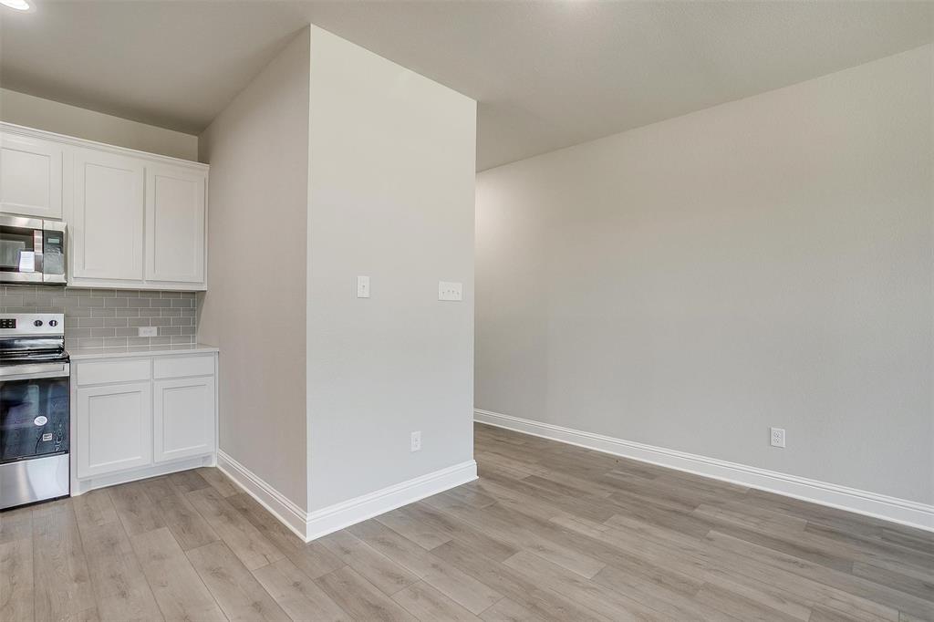 6914 Houndstooth Place Property Photo 10