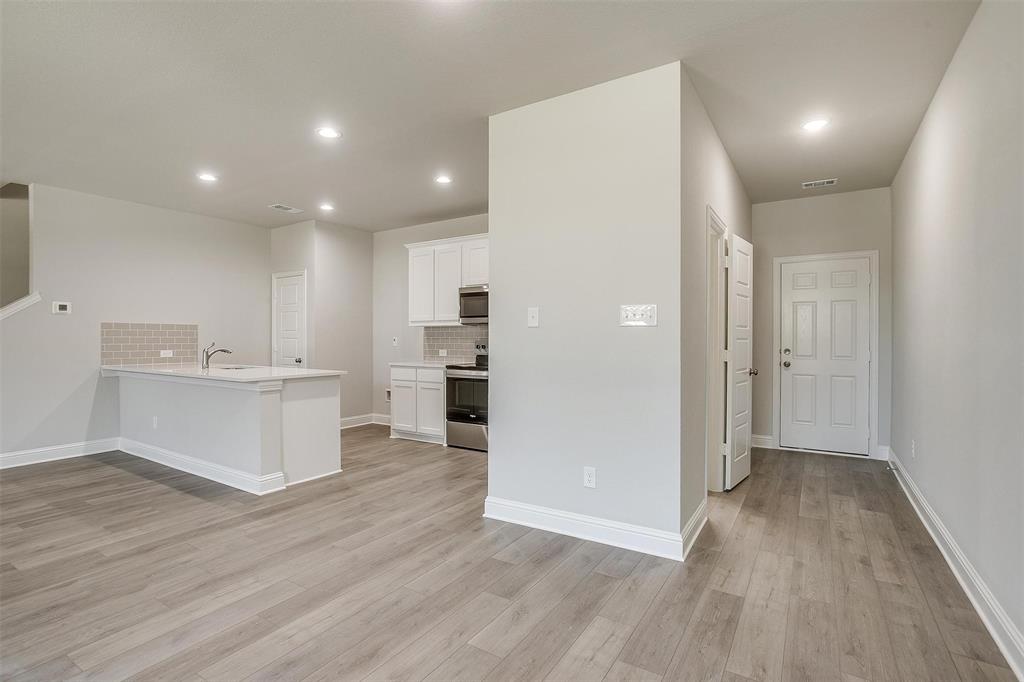 6914 Houndstooth Place Property Photo 11