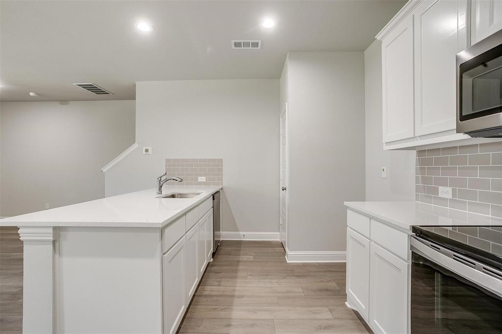 6914 Houndstooth Place Property Photo 15