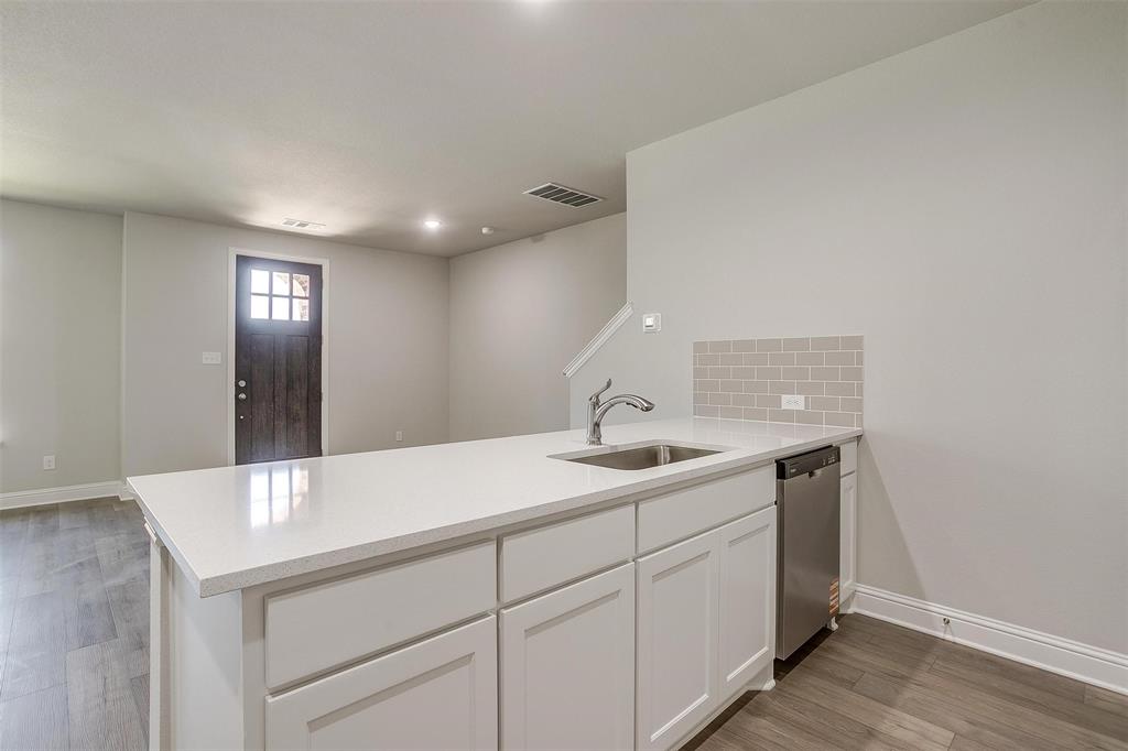 6914 Houndstooth Place Property Photo 16