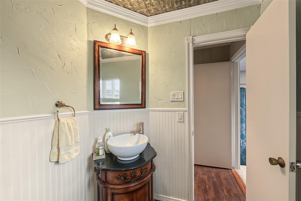7656 Shoreline Drive Property Photo 16