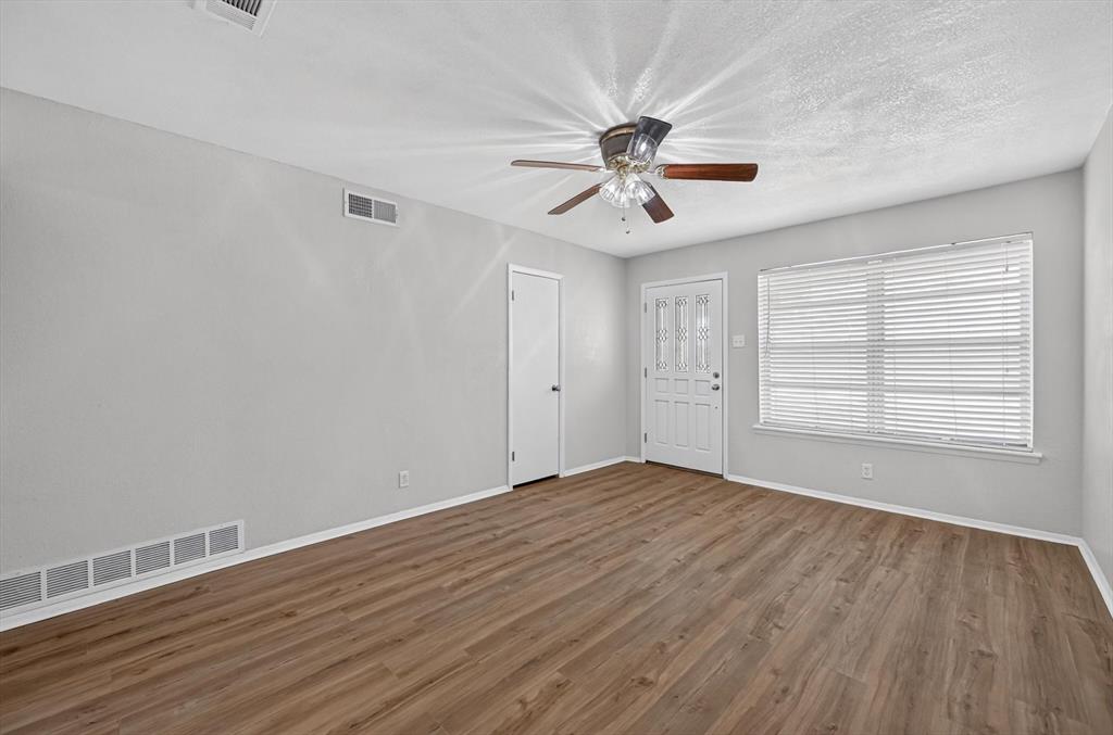 3433 Sheryl Drive Property Photo 4