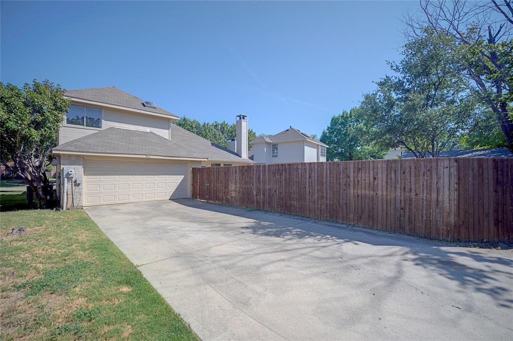 562 Continental Drive Property Photo 31