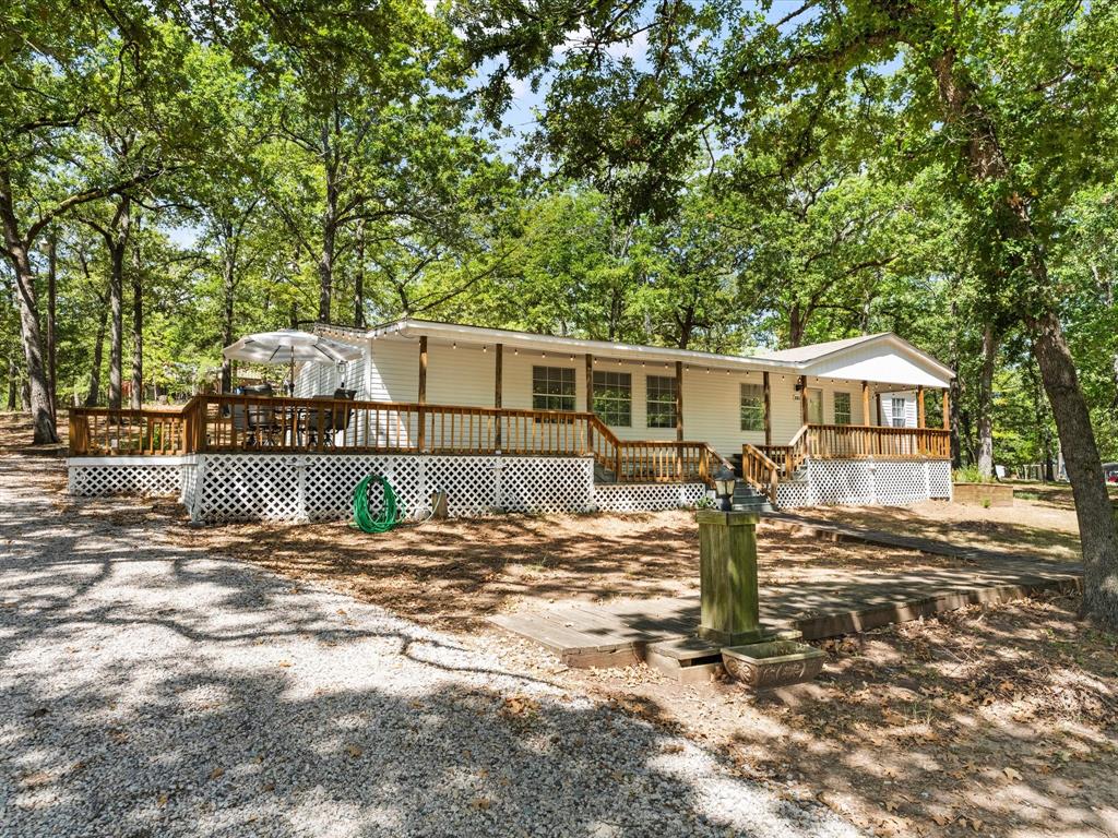 251 Knights Circle Property Photo 3
