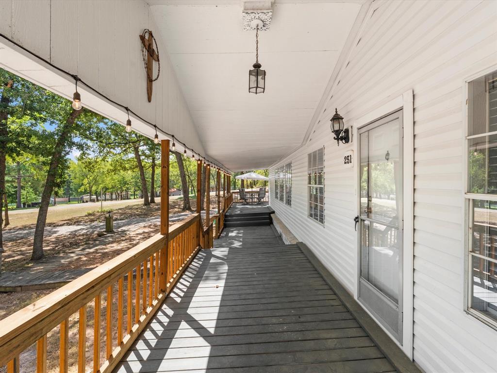 251 Knights Circle Property Photo 6