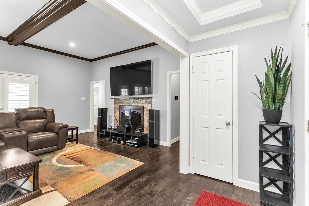 10139 Cherry Tree Drive Property Photo 4