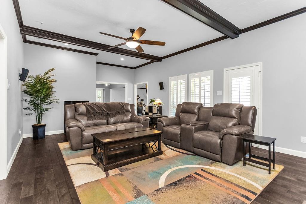 10139 Cherry Tree Drive Property Photo 6