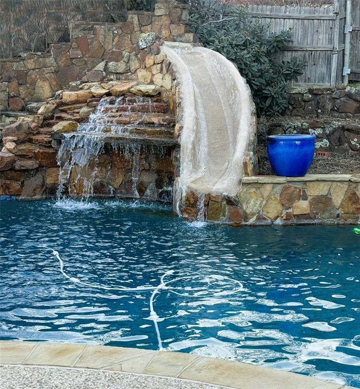 6113 Cliffbrook Drive Property Photo 1