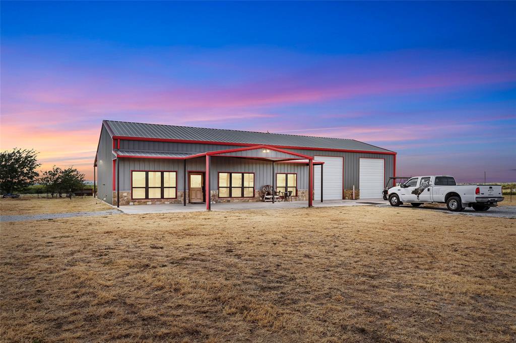12880 N County Line Rd Property Photo 1