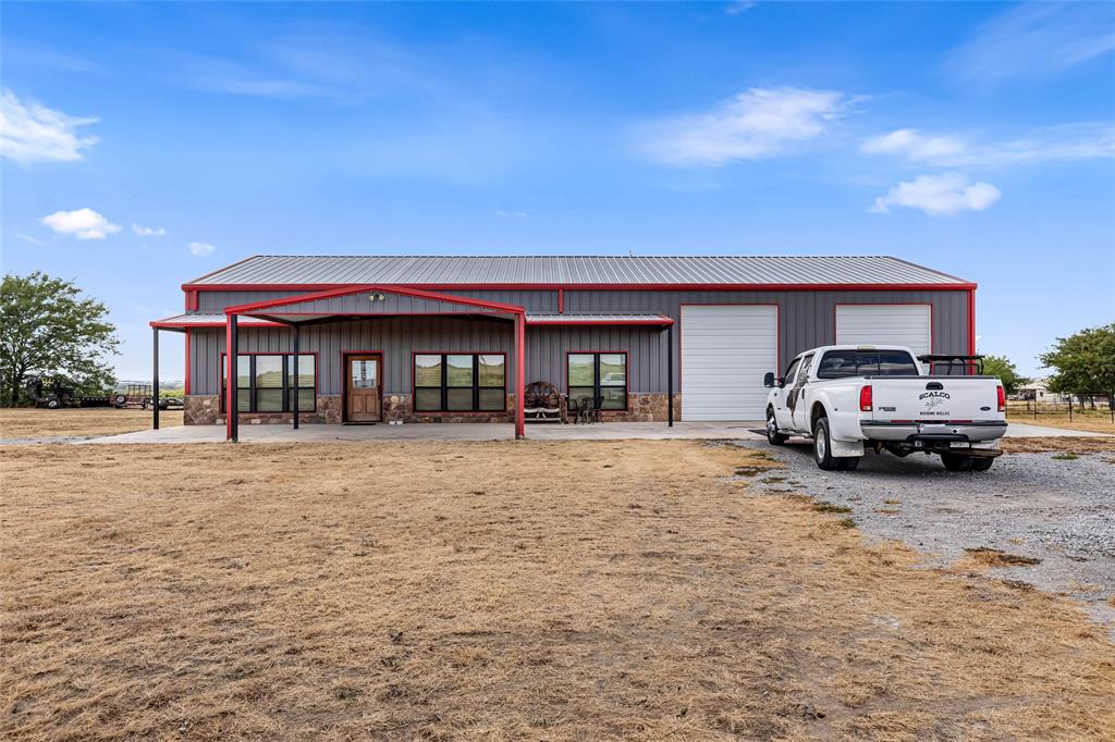 12880 N County Line Rd Property Photo 5