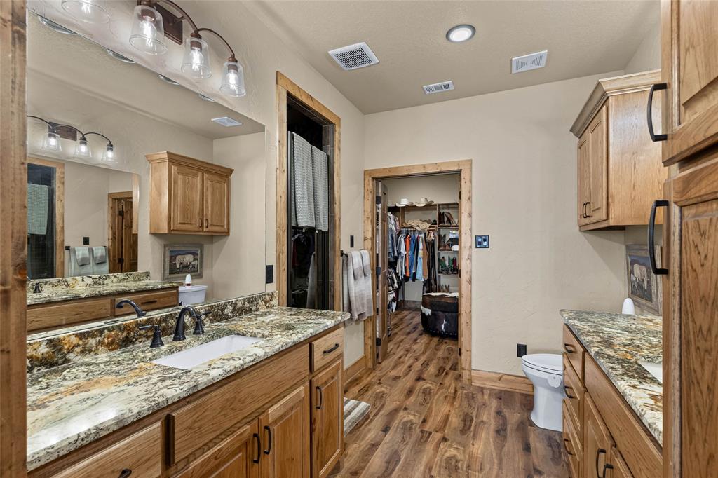 12880 N County Line Rd Property Photo 18
