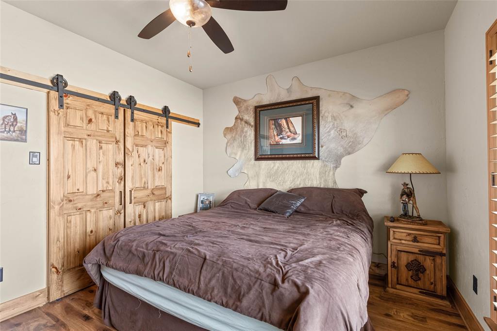 12880 N County Line Rd Property Photo 21