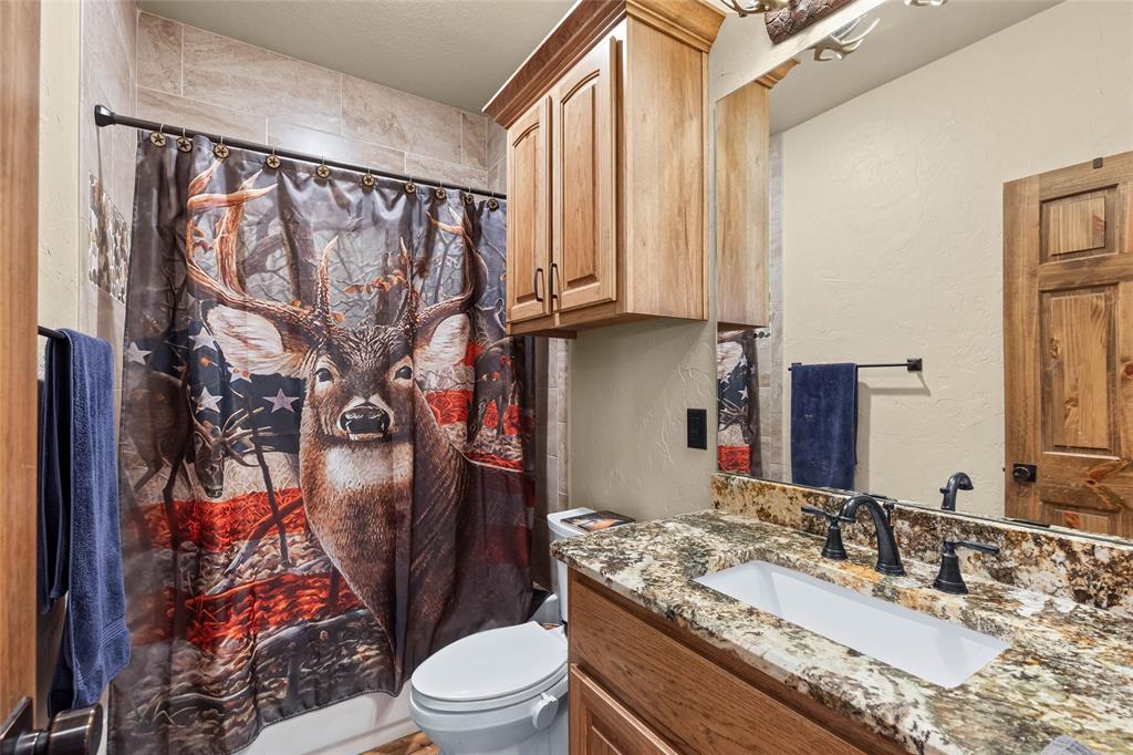 12880 N County Line Rd Property Photo 22