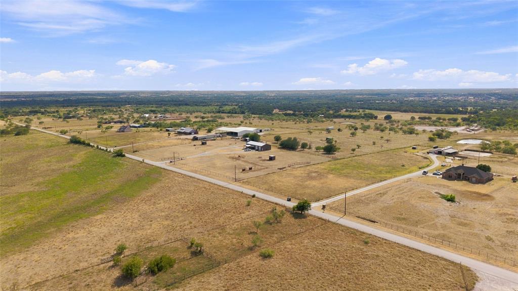 12880 N County Line Rd Property Photo 35