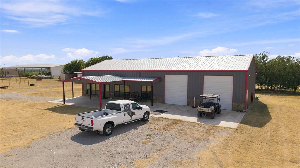 12880 N County Line Rd Property Photo 39