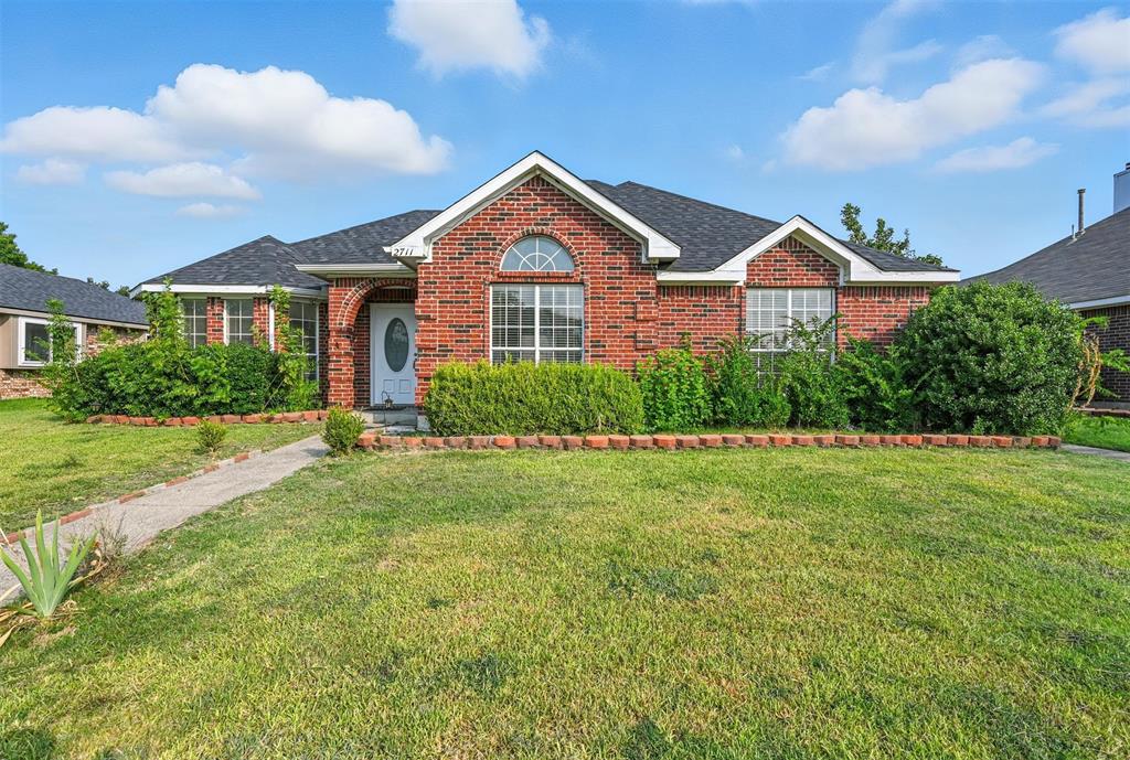 2711 Primrose Lane Property Photo 1