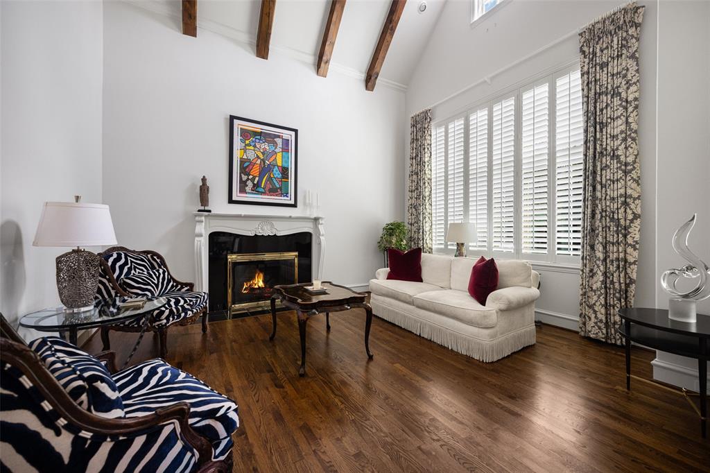 6607 Glendora Avenue Property Photo 8