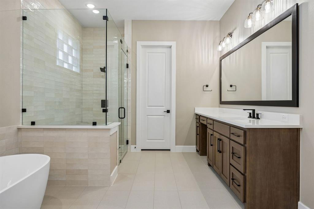 2800 Venetian Way Property Photo 29