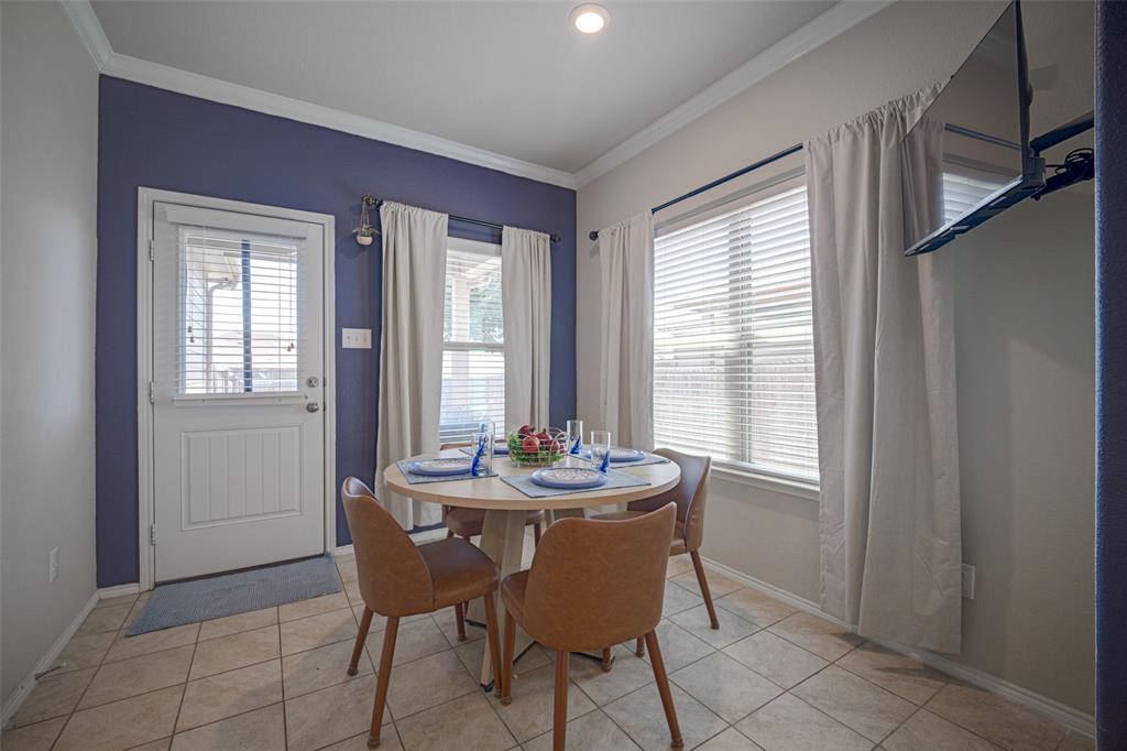9220 Remington Drive Property Photo 16