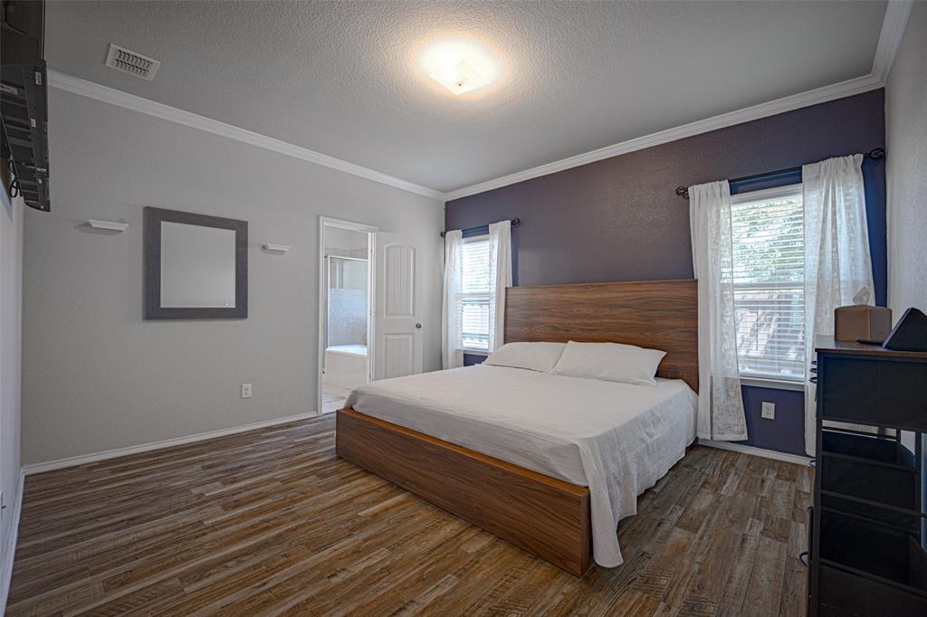 9220 Remington Drive Property Photo 17