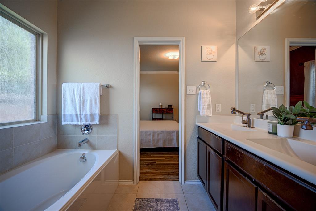 9220 Remington Drive Property Photo 20
