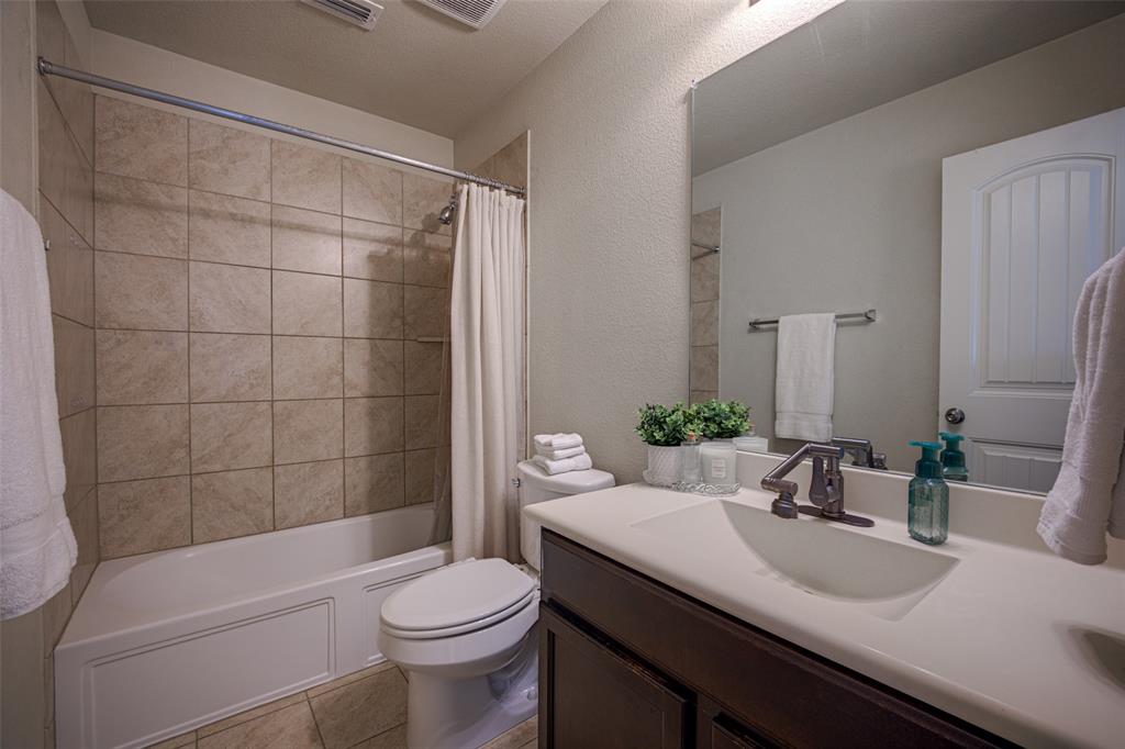 9220 Remington Drive Property Photo 27