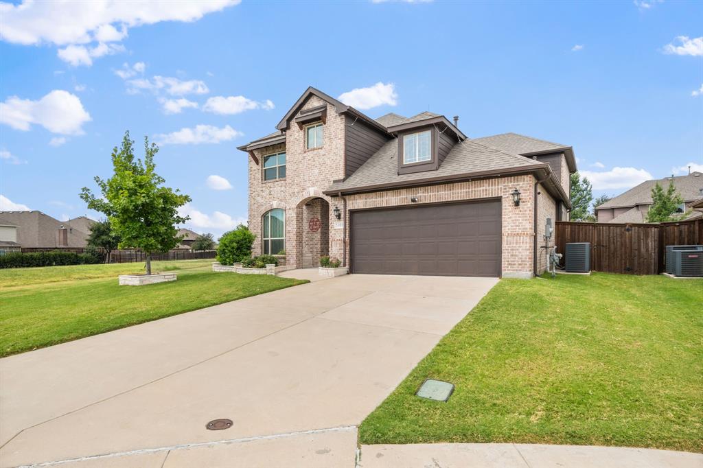 5101 Hertel Court Property Photo 10